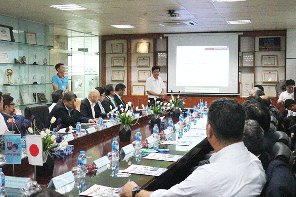Ông  Nguyễn Trọng Thưởng đại diện TPA giới thiệu về TPA và lĩnh vực hoạt động