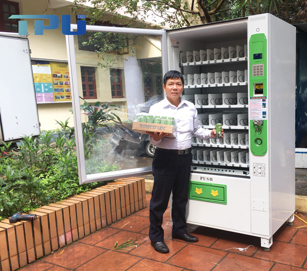 Máy bán hàng tự động TPU tại khu C làng sinh viên HACINCO