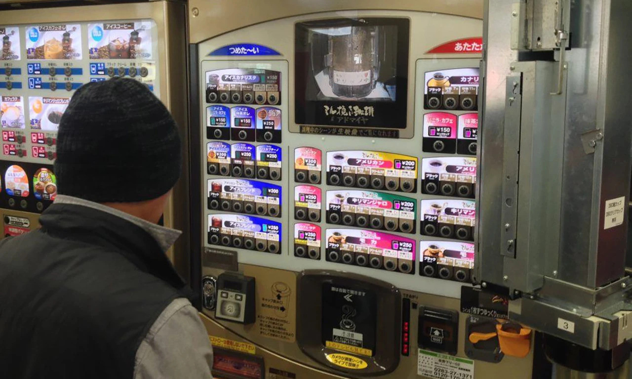 máy bán hàng tự động ở Nhật
