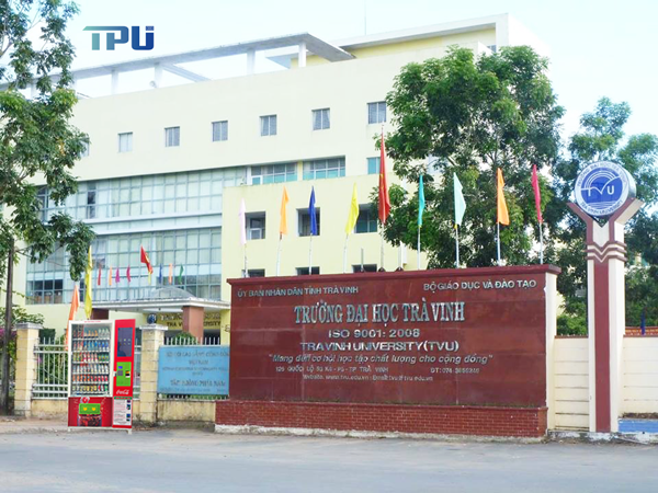 Máy bán hàng tự động TPU tại trường đại học Trà Vinh