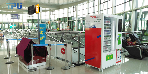 Hình ảnh máy bán hàng tự động TPU ở sân bay Quy Nhơn