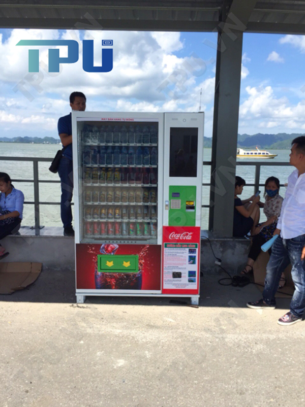 Máy bán hàng tự động tại bãi biển